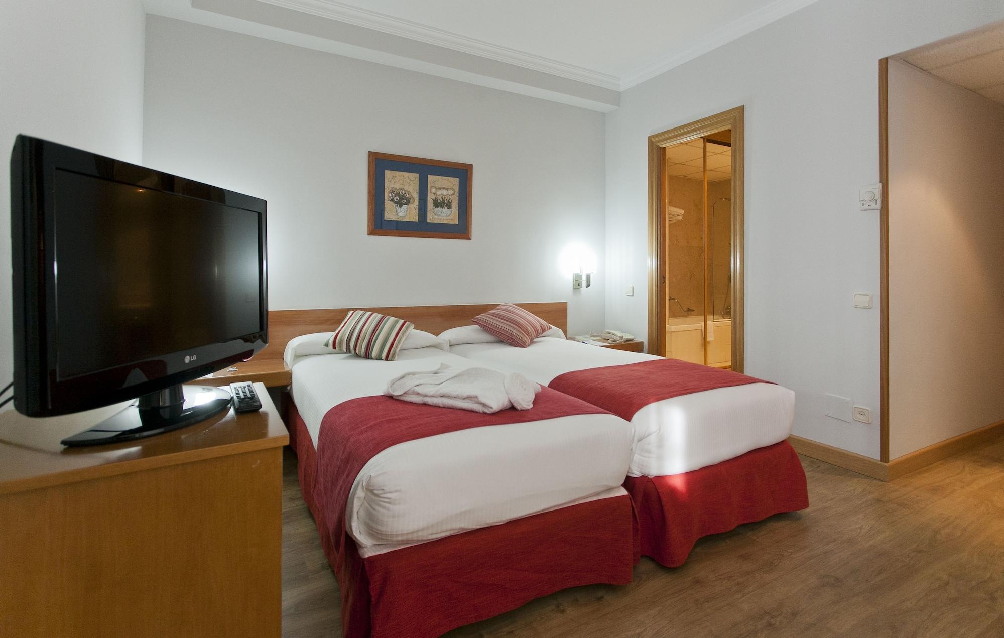 Muralto Madrid Princesa Exterior photo